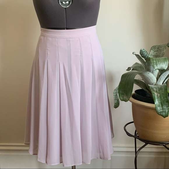 Penningtons Dresses & Skirts - Penningtons lilac pleated skirt size 14